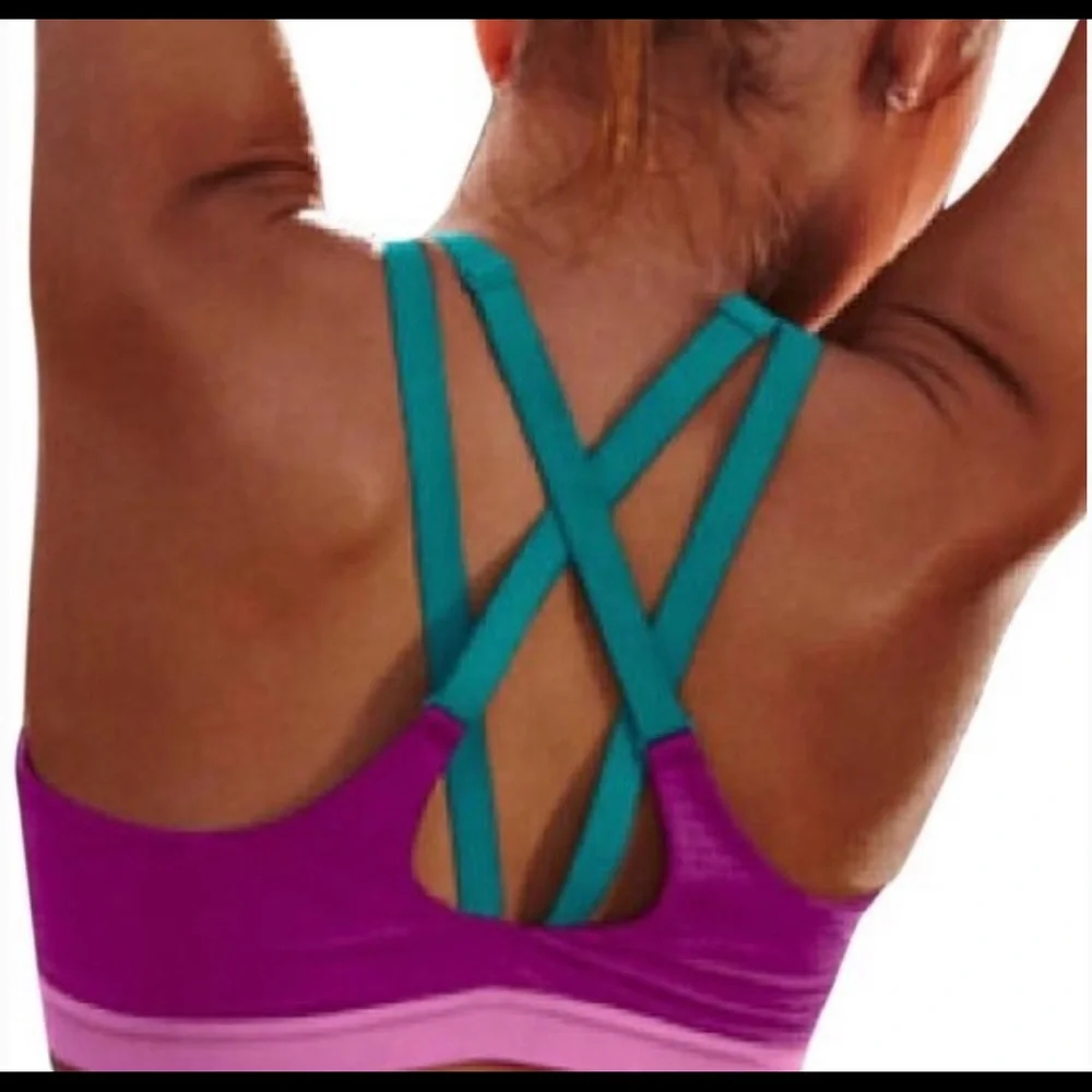 Victoria’s Secret sports bra size 32B - Picture 7 of 8